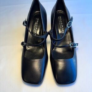 NWOT Donald J Pliner Gazze Mary Jane style heel sz8